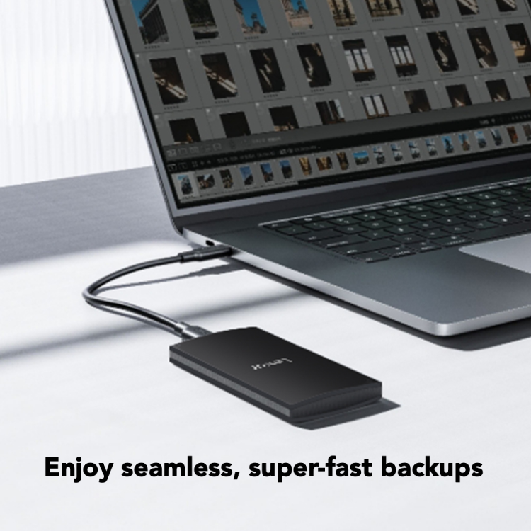  Lexar SL300  2TB Portable SSD